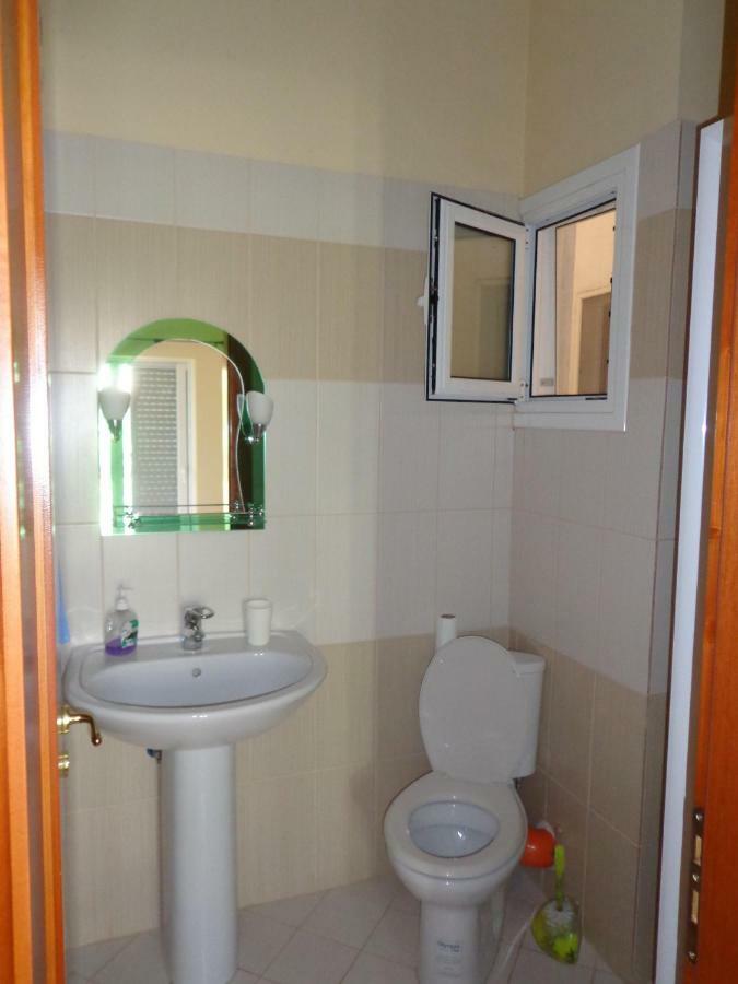 Olympian Rooms Dhërmi Exteriör bild