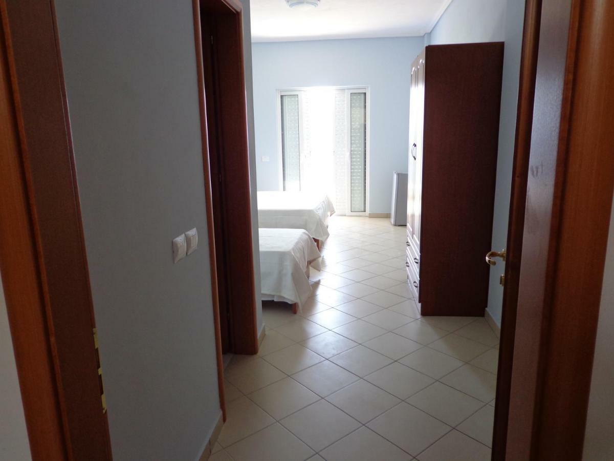 Olympian Rooms Dhërmi Exteriör bild